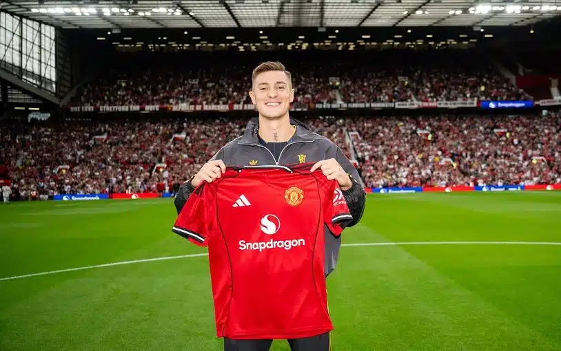 Benjamin Sesko vừa gia nhập Man United