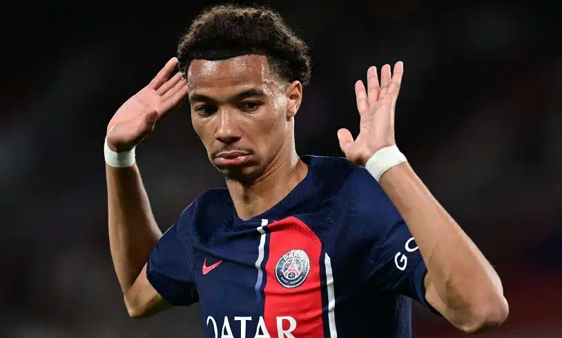 Tiền đạo sinh năm 2002 gặp khó tại PSG